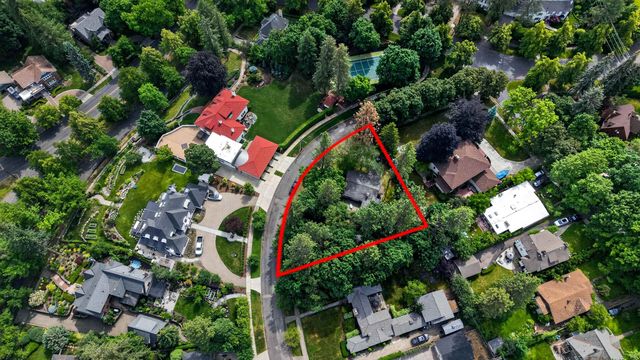 740 E Plateau Rd, Spokane, WA 99203