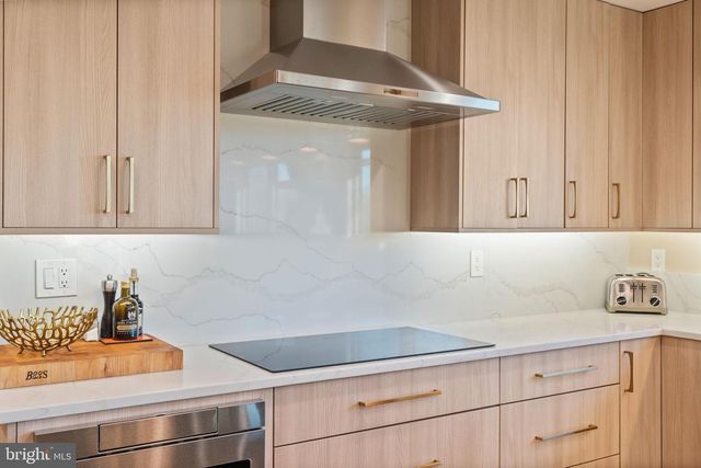 2104 HIGHLAND RIDGE DR, Phoenix, MD 21131