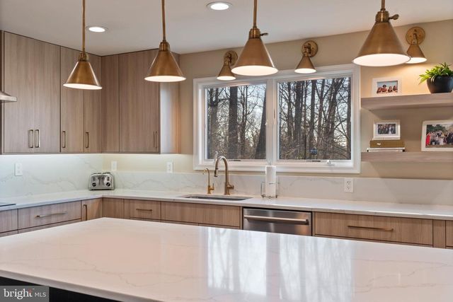 2104 HIGHLAND RIDGE DR, Phoenix, MD 21131