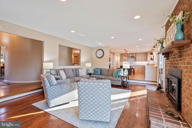 2104 HIGHLAND RIDGE DR, Phoenix, MD 21131