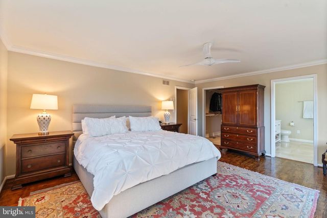 2104 HIGHLAND RIDGE DR, Phoenix, MD 21131