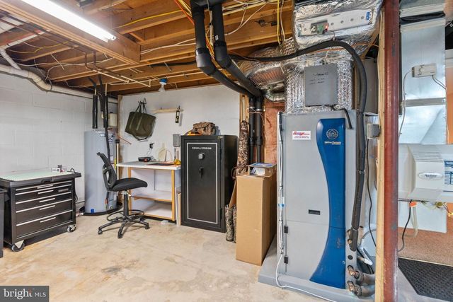 2104 HIGHLAND RIDGE DR, Phoenix, MD 21131