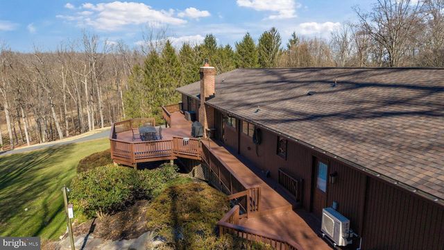 2104 HIGHLAND RIDGE DR, Phoenix, MD 21131