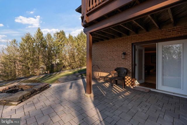 2104 HIGHLAND RIDGE DR, Phoenix, MD 21131