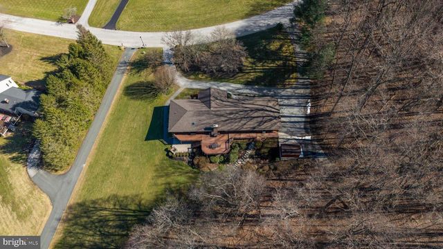 2104 HIGHLAND RIDGE DR, Phoenix, MD 21131