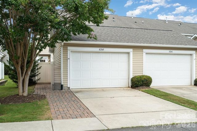 8245 Viewpoint Lane, Cornelius, NC 28031