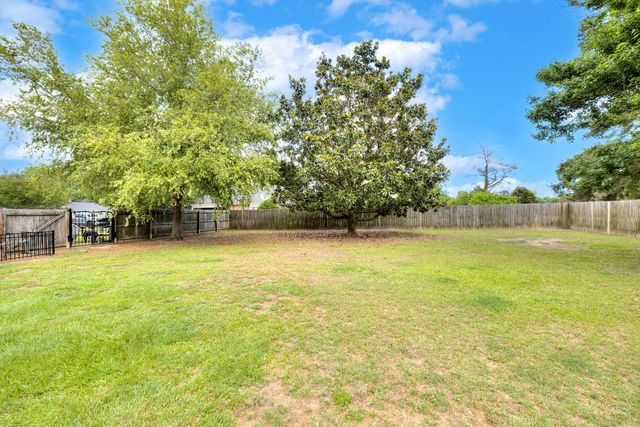 1607 Heritage Drive, Manning, SC 29102