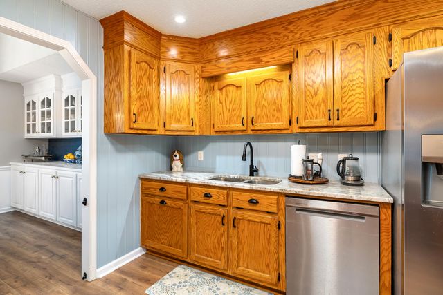 1607 Heritage Drive, Manning, SC 29102