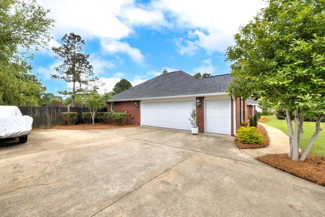 1607 Heritage Drive, Manning, SC 29102
