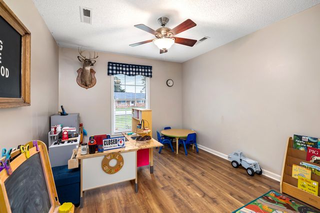 1607 Heritage Drive, Manning, SC 29102