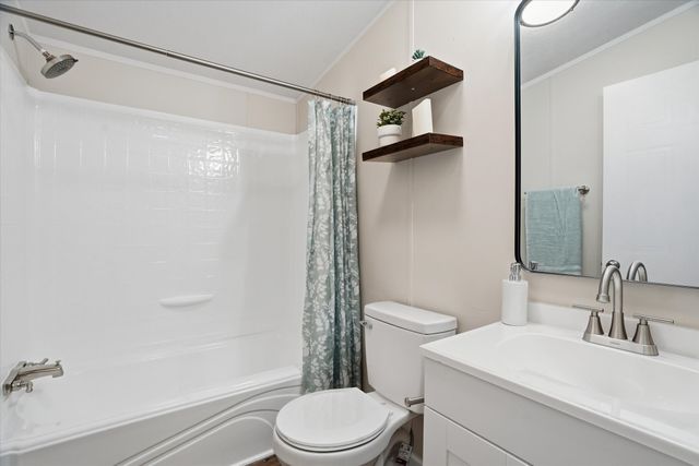 612 S Aquilla Street, Itasca, TX 76055