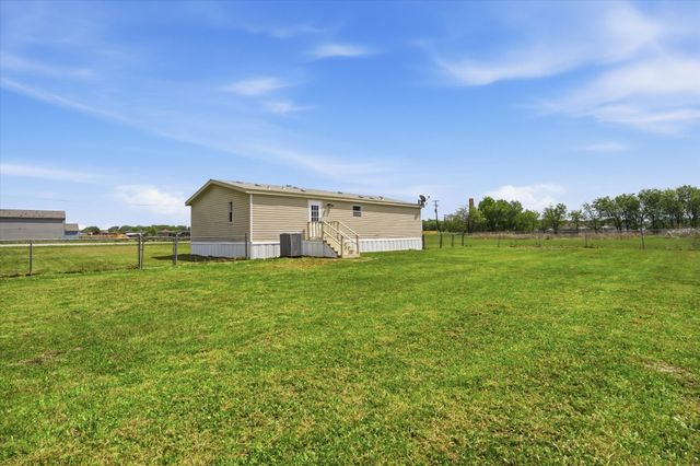 612 S Aquilla Street, Itasca, TX 76055