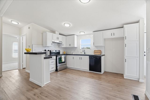 612 S Aquilla Street, Itasca, TX 76055