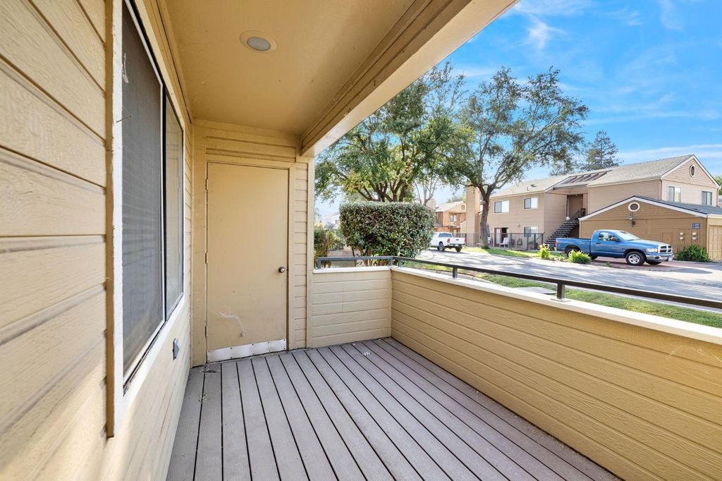 Image 24 of property listing at 7675 N 1st Street # 136, Fresno, CA 93720