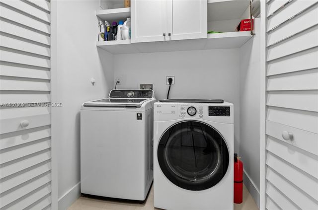 4865 SW 94th Ave, Miami, FL 33165