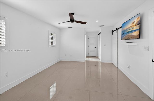 4865 SW 94th Ave, Miami, FL 33165