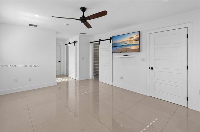 4865 SW 94th Ave, Miami, FL 33165