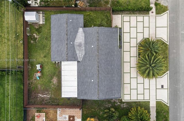 4865 SW 94th Ave, Miami, FL 33165