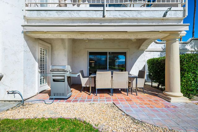 139 Villa Court, Palm Desert, CA 92211