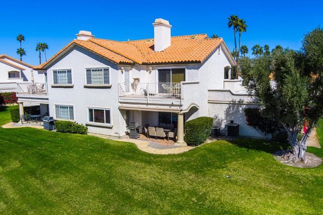 139 Villa Court, Palm Desert, CA 92211