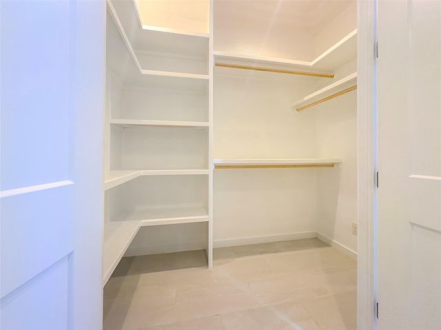 2400 Bruin DR 27, Spicewood, TX 78669