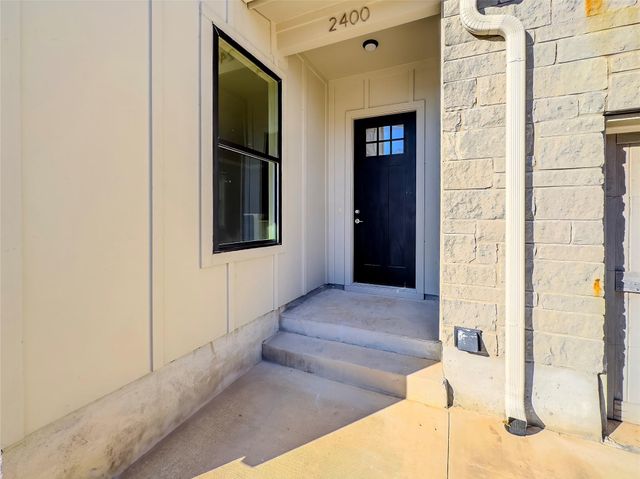2400 Bruin DR 27, Spicewood, TX 78669