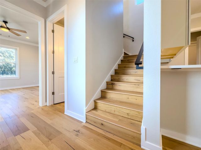 2400 Bruin DR 27, Spicewood, TX 78669