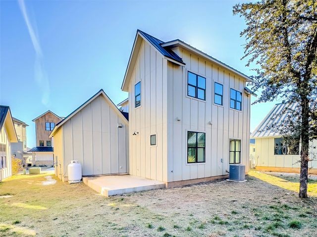 2400 Bruin DR 27, Spicewood, TX 78669