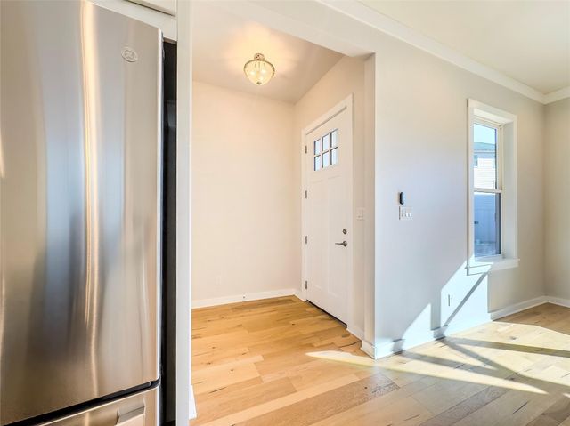 2400 Bruin DR 27, Spicewood, TX 78669