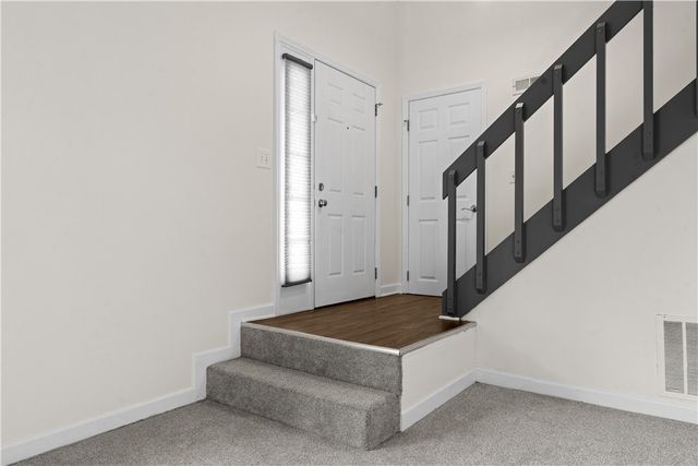 1003 Foxshire Place, Centerville, OH 45458