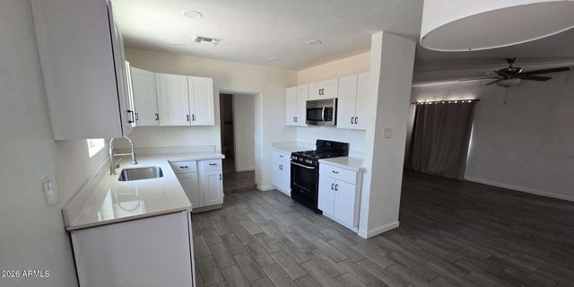 203 W MISSION Lane, Phoenix, AZ 85021