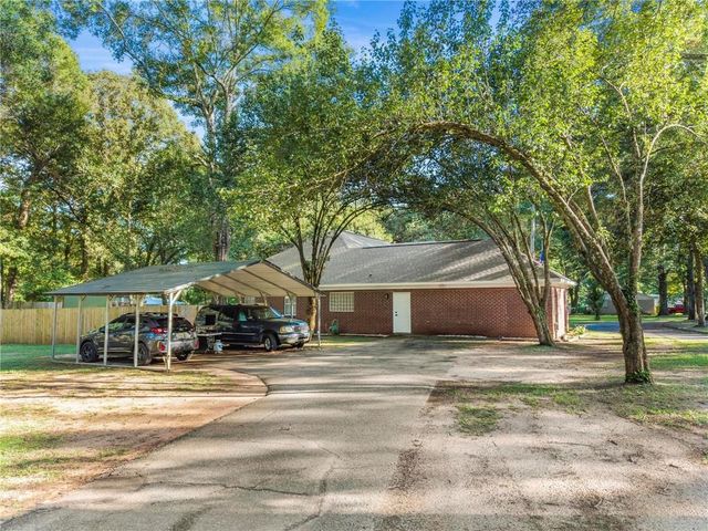 8319 Old Pascagoula Road, Theodore, AL 36582