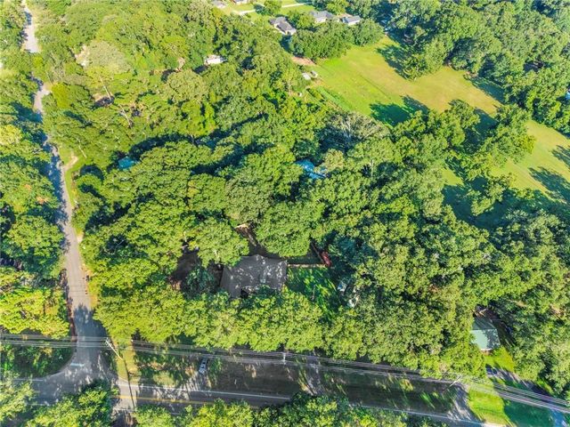 8319 Old Pascagoula Road, Theodore, AL 36582