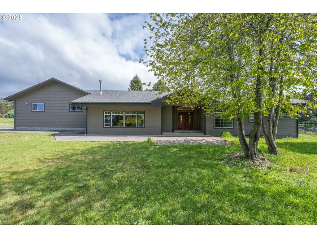 54601 WINTERBERRY Dr, Bandon, OR 97411