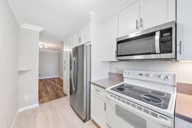 109 Paradise Harbour Boulevard 307, North Palm Beach, FL 33408