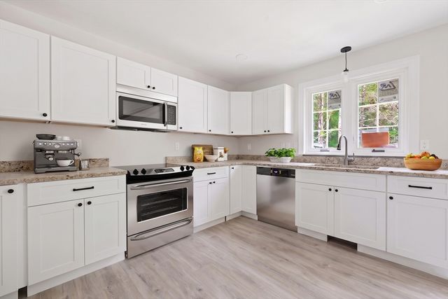 100 Old Worcester Rd, Charlton, MA 01507