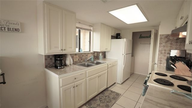 15425 Fortuna Bay Dr 316, Corpus Christi, TX 78418