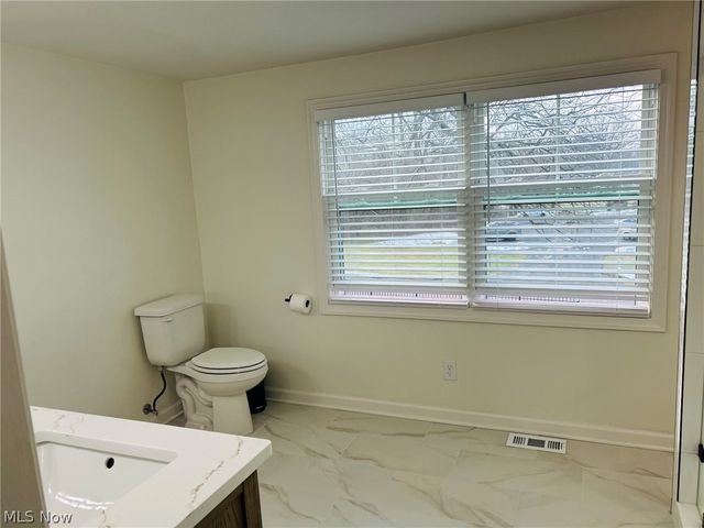 399 Mineola Avenue, Akron, OH 44320