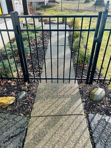 399 Mineola Avenue, Akron, OH 44320