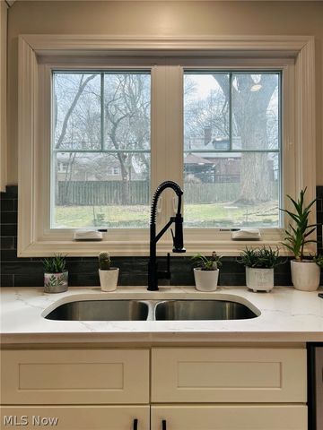 399 Mineola Avenue, Akron, OH 44320