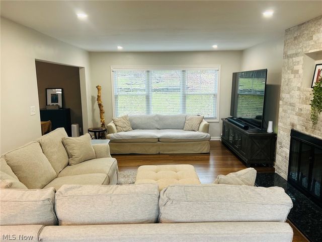 399 Mineola Avenue, Akron, OH 44320