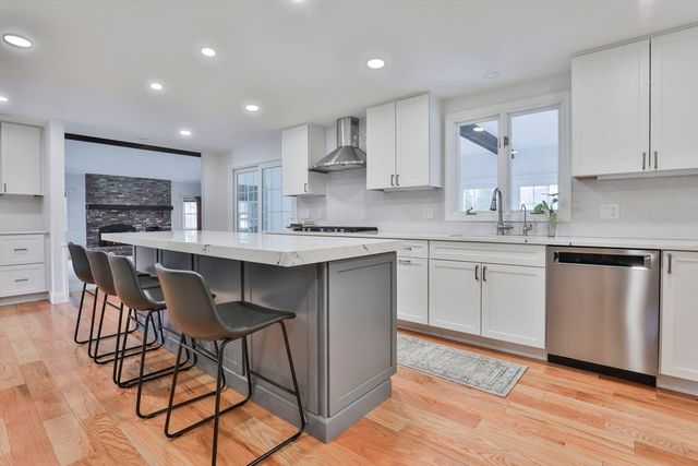 110 Quail Run Road, North Andover, MA 01845