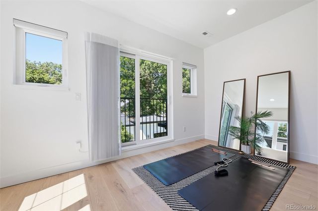 2339 S Saint Paul Street, Denver, CO 80210