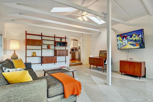 51 Berry Trl, Fairfax, CA 94930