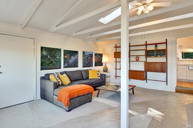 51 Berry Trl, Fairfax, CA 94930