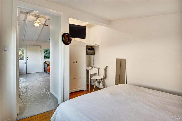 51 Berry Trl, Fairfax, CA 94930