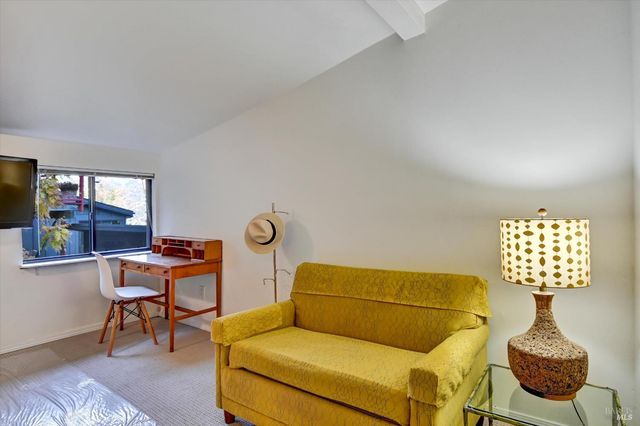 51 Berry Trl, Fairfax, CA 94930