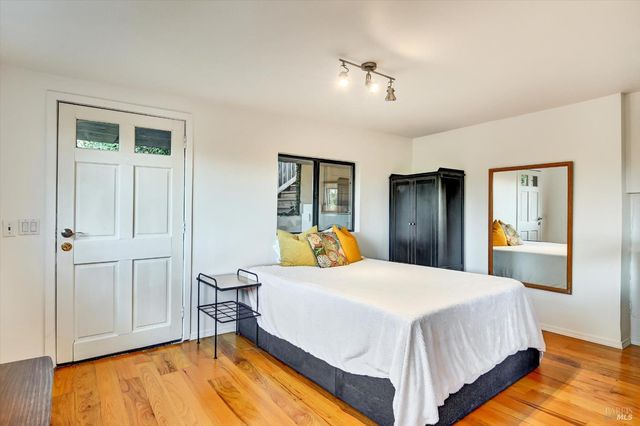 51 Berry Trl, Fairfax, CA 94930