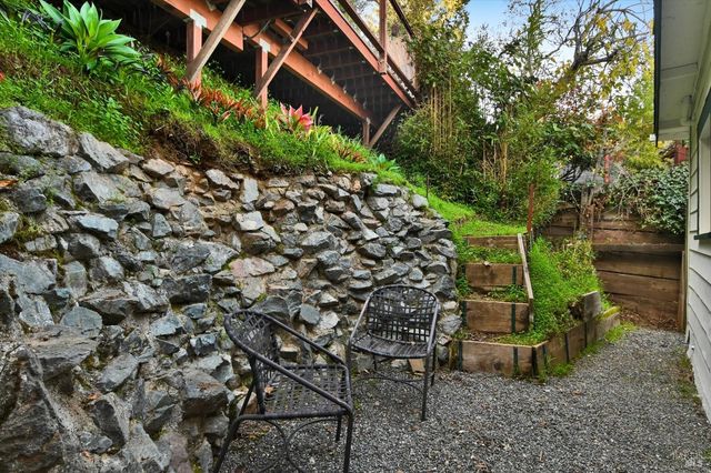 51 Berry Trl, Fairfax, CA 94930