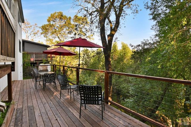 51 Berry Trl, Fairfax, CA 94930